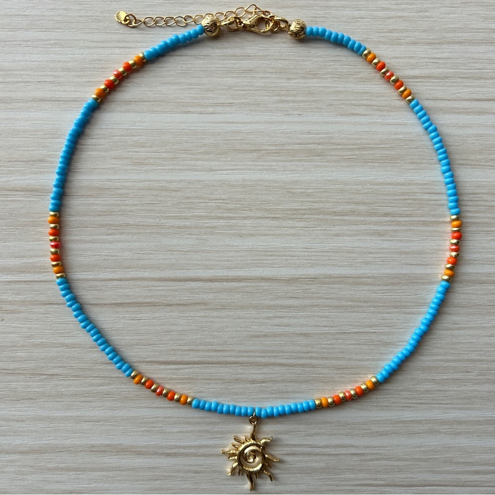 sun daze // seed bead necklace